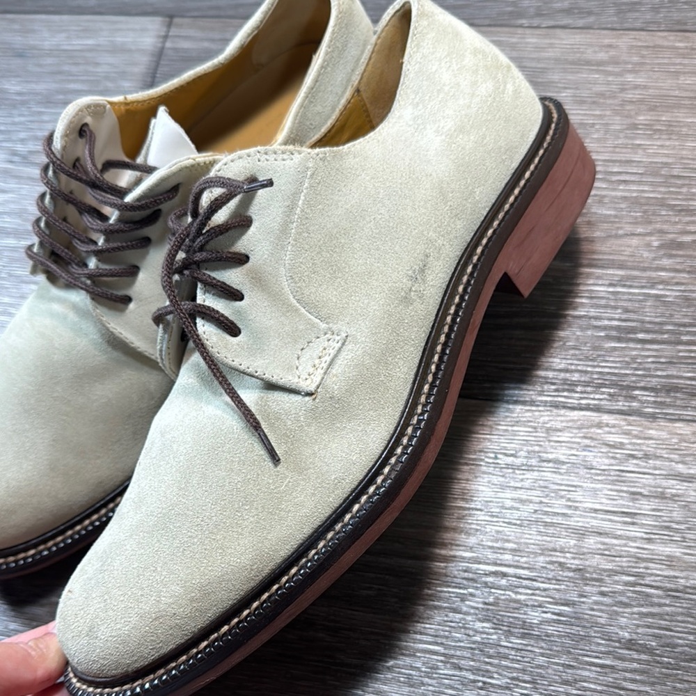 J. Crew Men's Cream Suede Oxfords size 7.5 (b235) - Picture 3 of 7